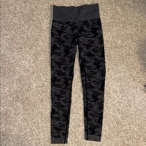 Gymshark Black and Gray Camo Leggings
